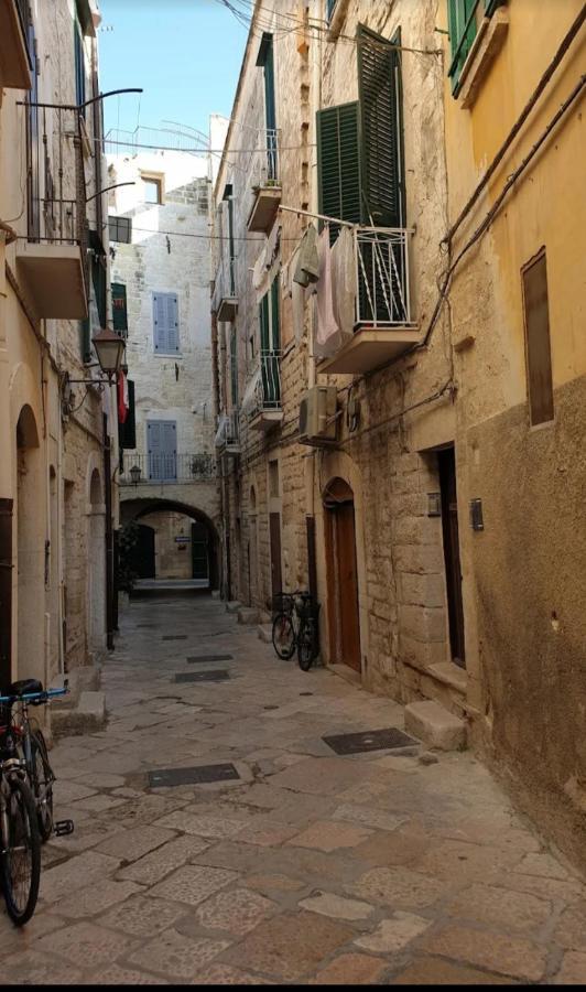 Casa Vacanze Disque Rouge Trani Esterno foto